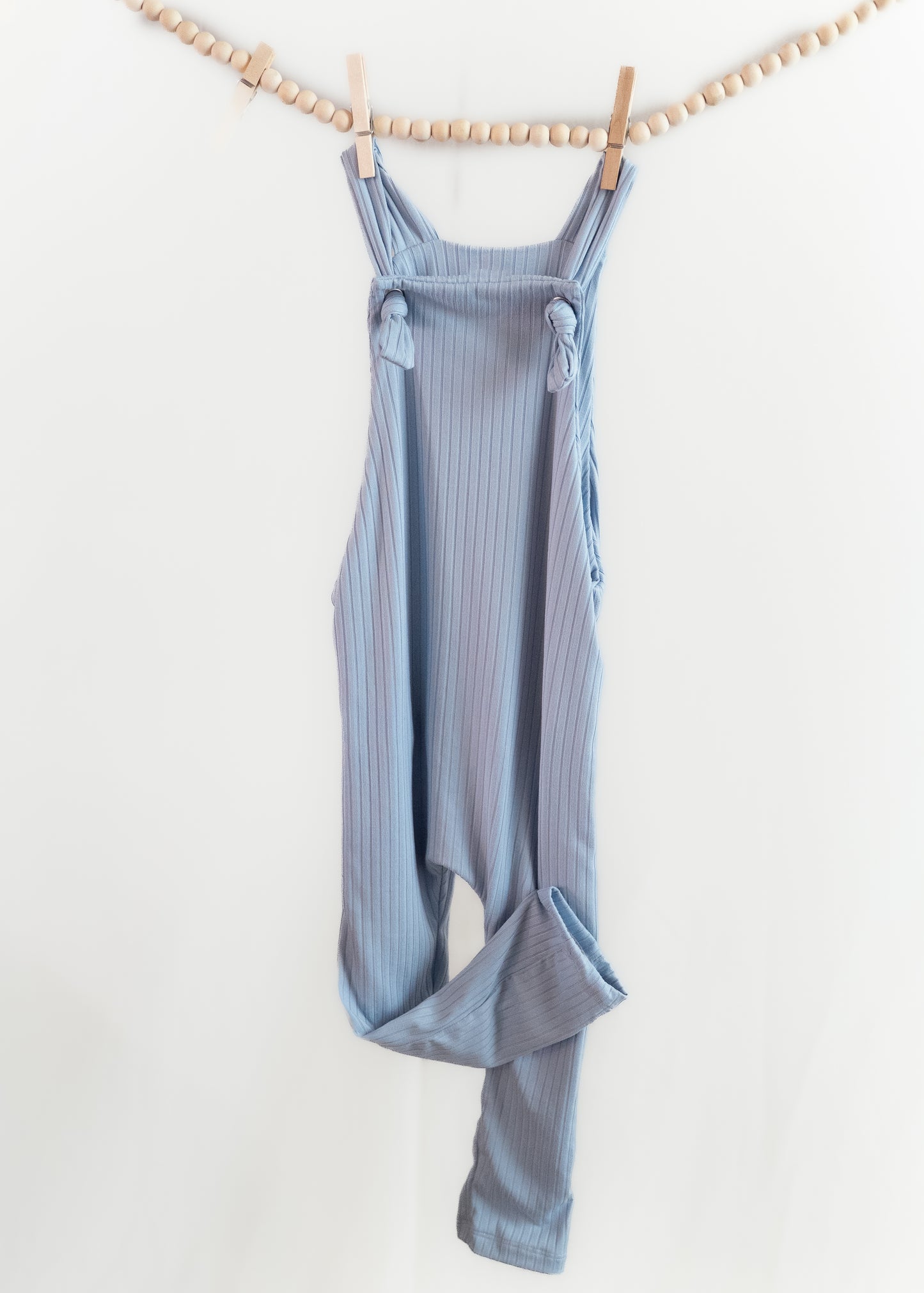 Knotted overalls